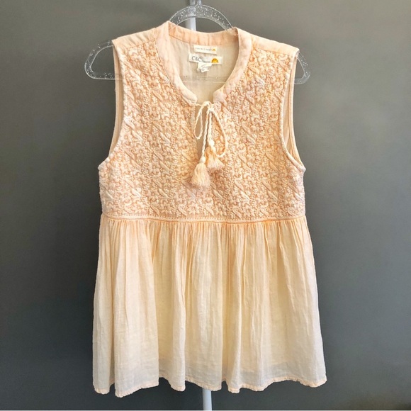 Vintage Boho Floral Festival Beige Casual Sleeveless Top with tassel. - Picture 3 of 11